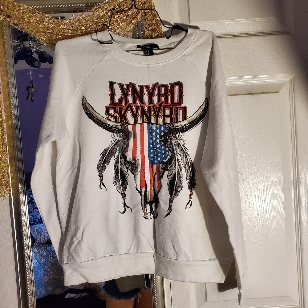 Lynyrd skynyrd white band sweatshirt tee